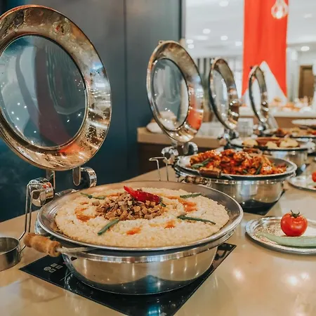 ساتورن بالاس